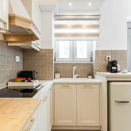 アパート Philisios 1 *